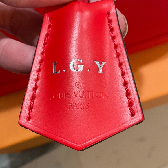 EUC Louis Vuitton Alma PM Epi leather “Cocquelicot” with crossbody strap red - Picture 10 of 16